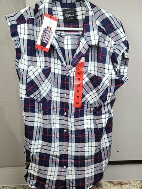 JACHS Girlfriend Navy, White & Red Plaid Short-Sleeve Button-Down Shirt